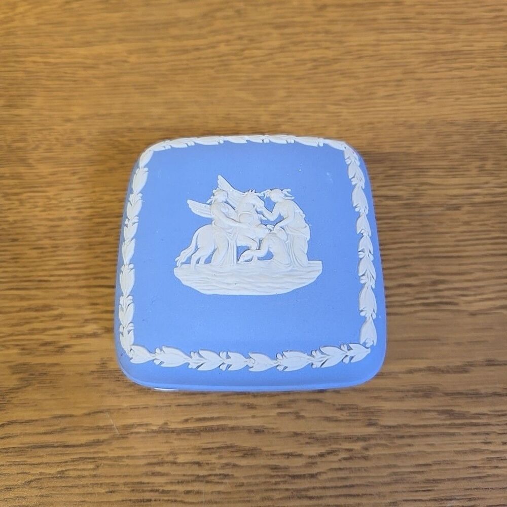 VTG Wedgwood Blue Basalt Jasperware Trinket Box W/Lid Made In England 3"X3"